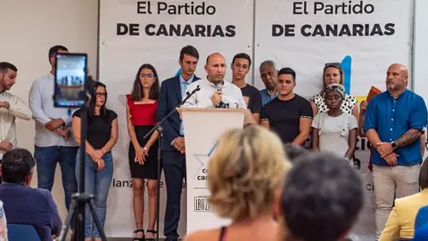Momento de la presentación de la candidatura.