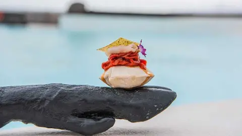 Cartel promocional de Miniature.