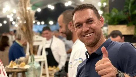 Marco Rodríguez, propietario del restaurante Dunas de Famara.