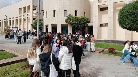 Imagen de estudiantes.