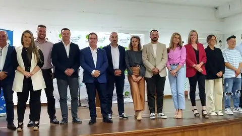 Imagen del equipo que se presenta en Tinajo con el Movimiento.
