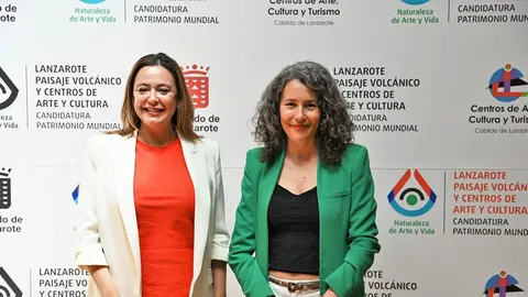 María Dolores Corujo y Ariagona González.
