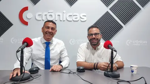 Oswaldo Betancort y Echedey Eugenio en Crónicas Radio.