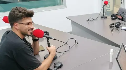 Jeziel Martín en Crónicas Radio.