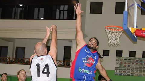 Imagen del partido entre el Maramajo y Titanes.