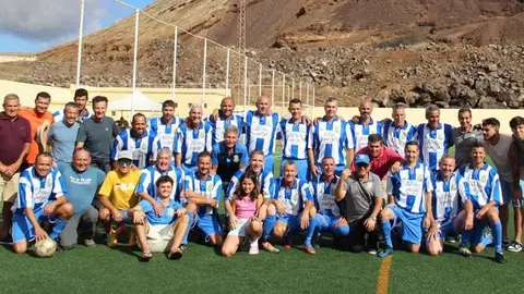 Imagen del equipo de veteranos que se enfrentó a la UD Lanzarote y a la UD Las Palmas.