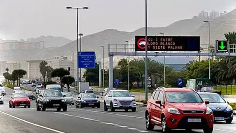 Imagen de una carretera de Las Palmas de Gran Canaria.