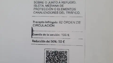 Imagen de una de las supuestas multas que están dejando en Tías.