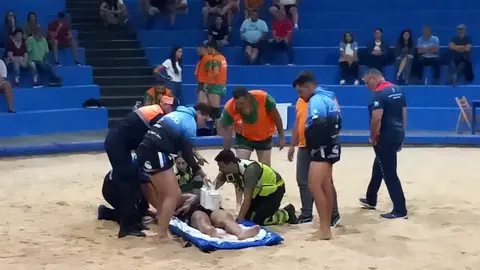 Imagen de uno de los momentos delicados que se puedan dar en una lucha.