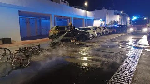 Incendio sofocado este lunes en Puerto del Carmen.