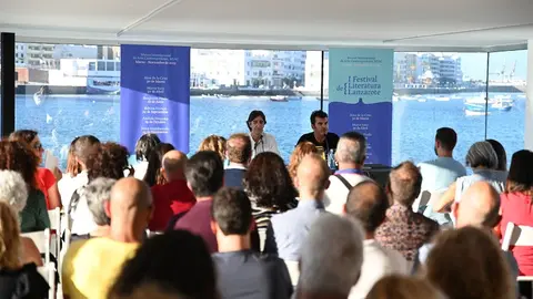 Benjamin Prado junto a Carlos Battaglini en el Islote de la Fermina.