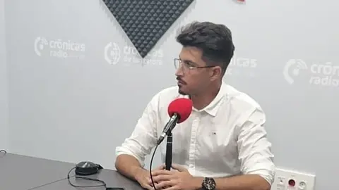 Jeziel Martín en Crónicas Radio.