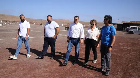 Oswaldo Betancort, Samuel Martín y Daniel Medina en el camping de Papagayo.