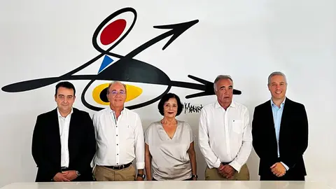 El Grupo Cabrera Medina, grupo al que pertenece CICAR y Orvecame, se adhiere al Clúster de Sostenibilidad y Descarbonización de Canarias, impulsado por el Círculo de Empresarios de Lanzarote y por la Cámara de Comercio de Lanzarote y La Graciosa.