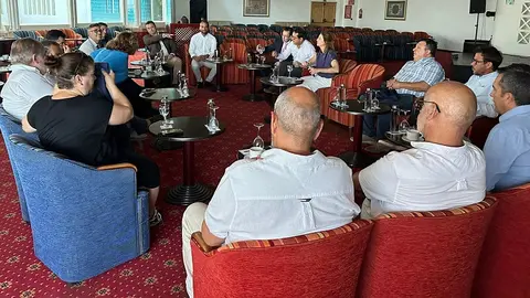 Reunión entre el Ayto y hoteleros de Yaiza