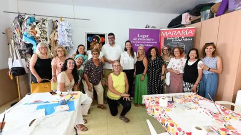 Isidro Pérez junto a Mararia.