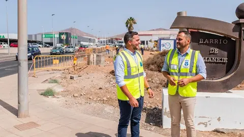 Nueva fase de la obra Calle Tenderete. El alcalde de Arrecife y el vicepresidente del Cabildo visitan los trabajos
