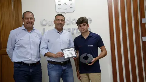 El Cabildo recibe a Mariano Stinga (1)