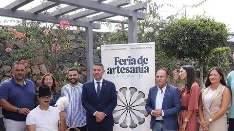 PRESENTACIÓN FERIA ARTESANÍA 1