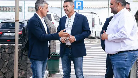 Reunión de Oswaldo Betancort con Narvay Quintero.