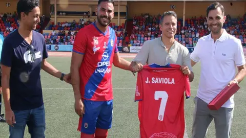 Saviola no se quiso perder el estreno liguero de la UD Lanzarote