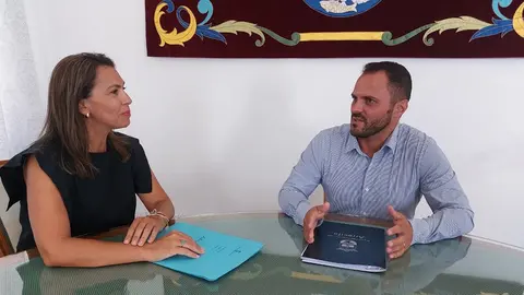 Maite Corujo y Yonathan de León