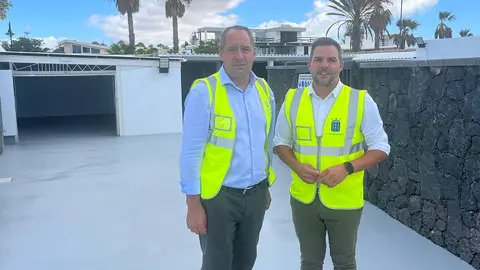 El vicepresidente, Jacobo Medina, junto al consejero de Deportes, Juan Monzón.