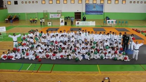 Imagen de los integrantes del Club de Judo lanzaroteño.
