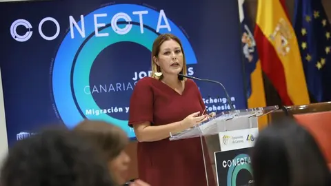 Astrid Pérez, presidenta del Parlamento de Canarias.