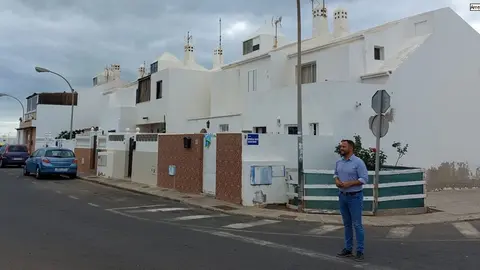El alcalde de Arrecife visitando las obras. 