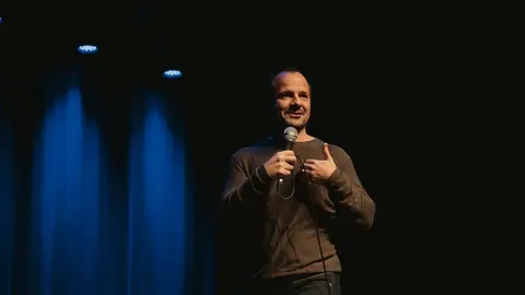 Ángel Martín durante una actuación.