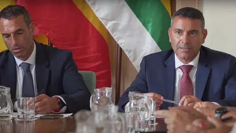 Alfredo Villalba junto a Oswaldo Betancort.