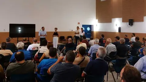 El alcalde de Arrecife y la concejal de Deportes en un acto del Ayuntamiento.