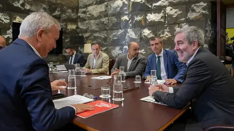 SEBASTIÁN FRANQUIS EN REUNIÓN MIGRACIÓN