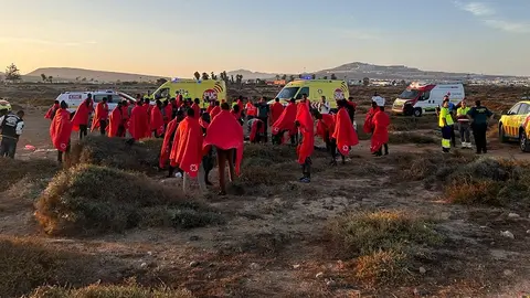 LLEGADA INMIGRANTES A LANZAROTE 1