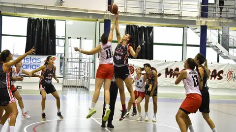 Imagen del Magec Tías en un encuentro de su categoría