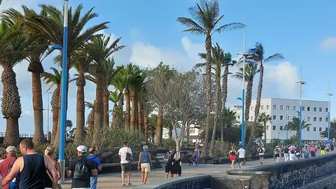 Turistas en Arrecife que han llegado en cruceros turísticos