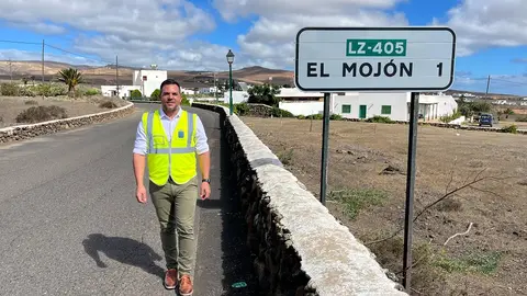 Jacobo Medina en la carretera de El Mojón