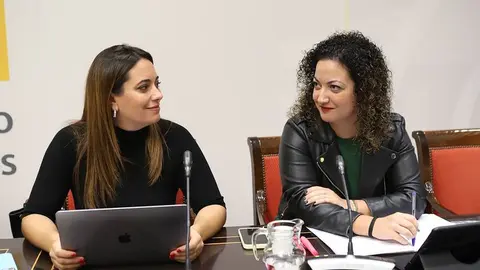 Cristina Calero y Jana González, parlamentarias de CC: