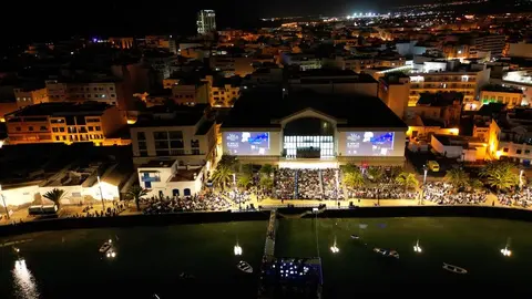 Concierto en Vela. Más de 3000 personas pudieron disfrutar de este evento dentro de los actos por el 225 aniversario de la fundación del municìpio de Arrecife  (3)