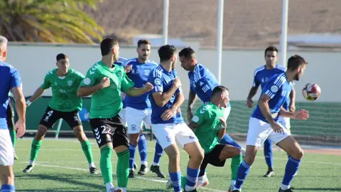 Momento del lance entre los dos equipos