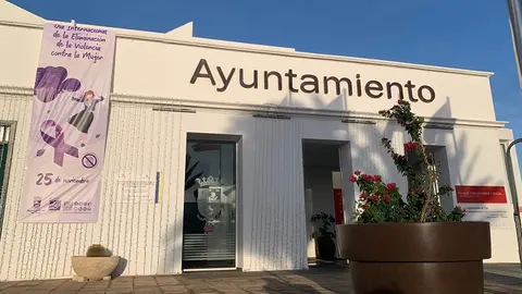 Fachada del Ayuntamiento de Tías.