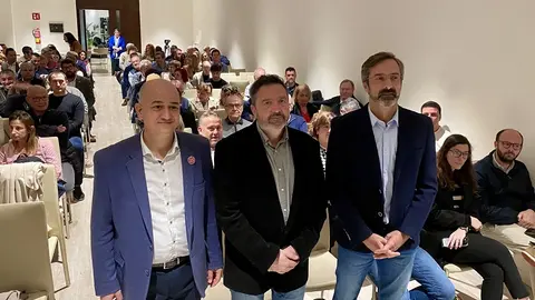 Pedro San Ginés presente en el coloquio realizado en Baleares.