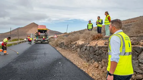 Reasfaltado de la carretera LZ-501 (2)