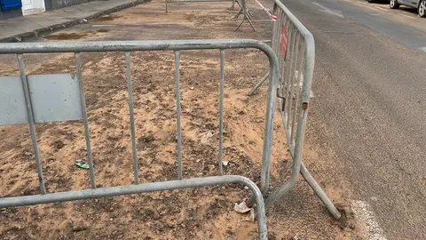 Zonas de la capital sucias tras las lluvias torrenciales.