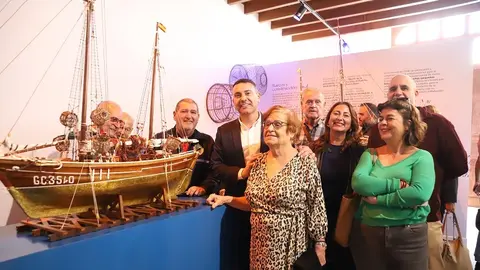 INAUGURACIÓN EXPOSICIÓN NAVEGANDO POR LA MEMORIA.