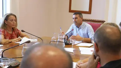 Susana Pérez y Oswaldo Betancort en una reunión reciente.