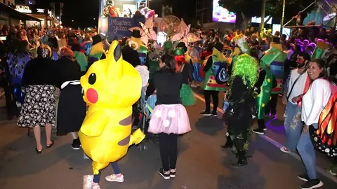 Coso carnavalero de 2023 en Playa Blanca.