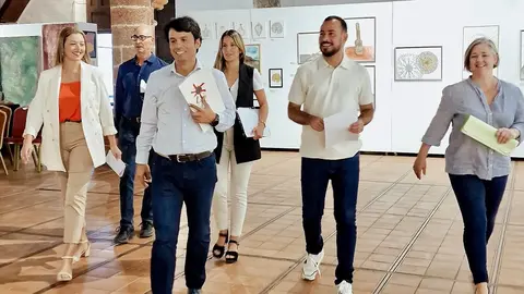 Marcos Bergaz junto a concejales Grupo PSOE Teguise 