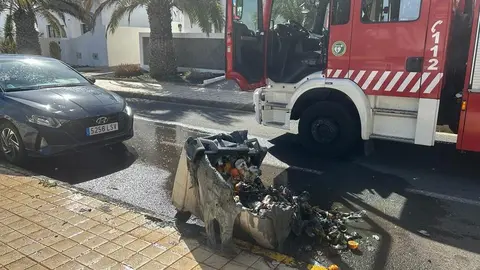 Estado en el que quedó el contenedor tras el incendio